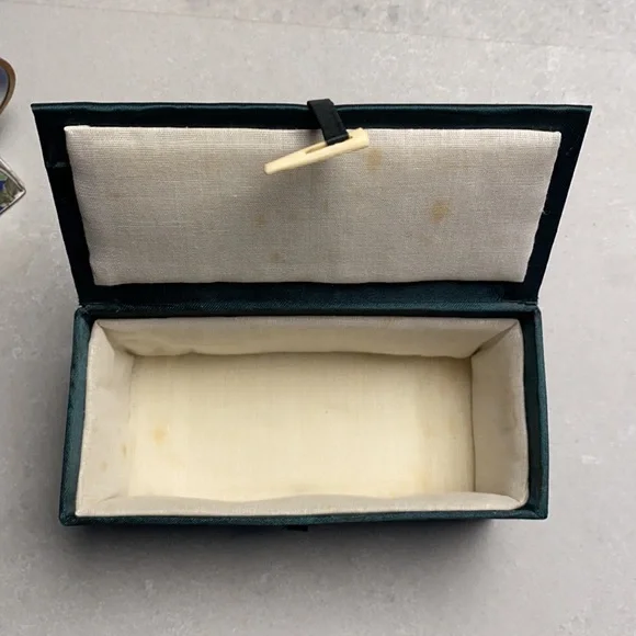 Vintage Kelvin Chen Tea Pot - Pandas - Picture 13 of 13